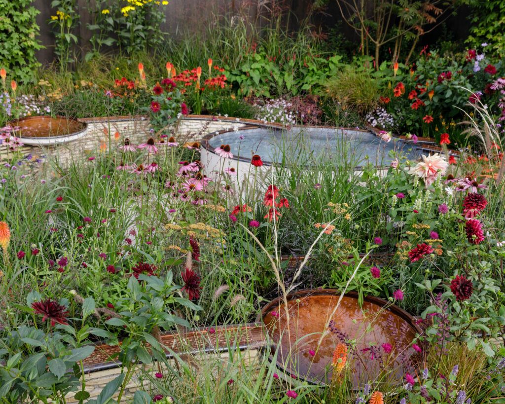 Garden Designs: 15 Stunning Ideas That Transform Your Outdoor Space in 2025 5 Garden Design